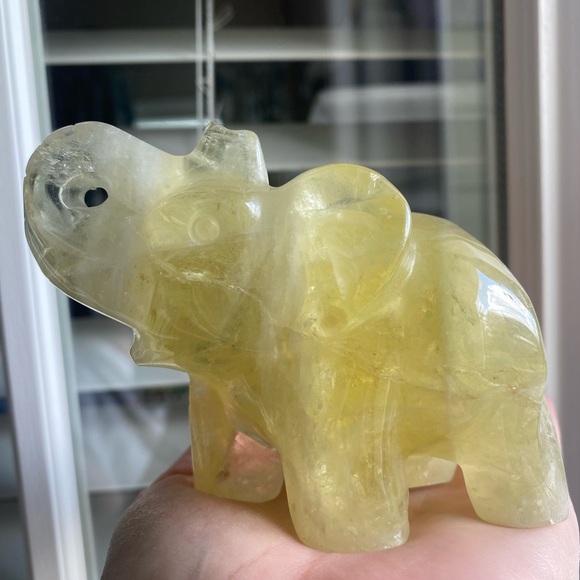 Citrine Elephant Crystal Figurine - Picture 3 of 8